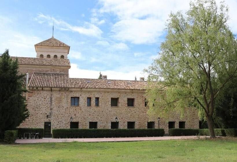 Отель Monasterio De Tejeda