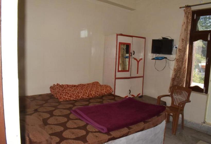 酒店 Raj Golden & Restaurant