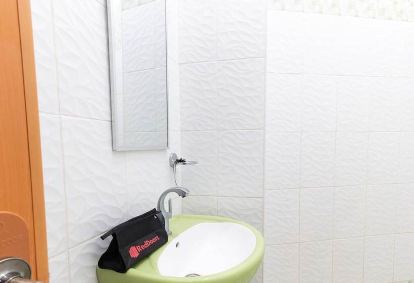 Hotel Reddoorz Near Robinsons North Tacloban