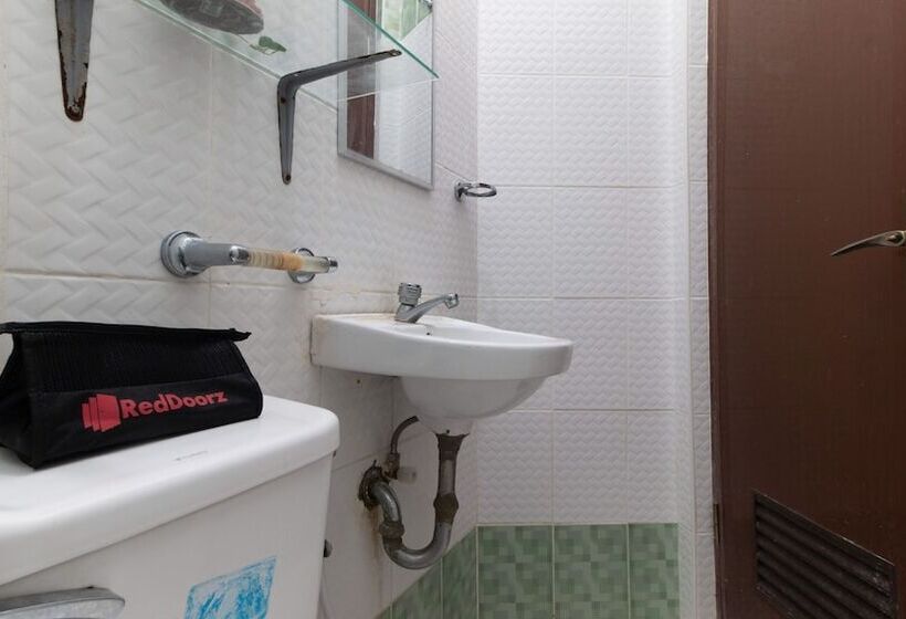 Hotel Reddoorz Near Robinsons North Tacloban