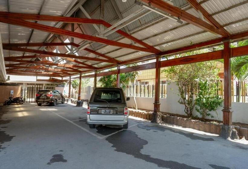 فندق Reddoorz Plus Syariah At Alam Raya