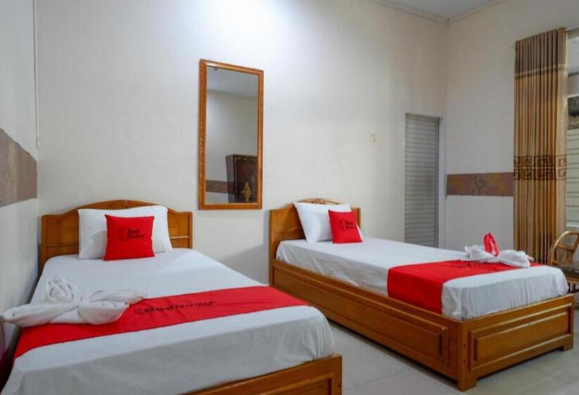 فندق Reddoorz Plus Syariah At Alam Raya