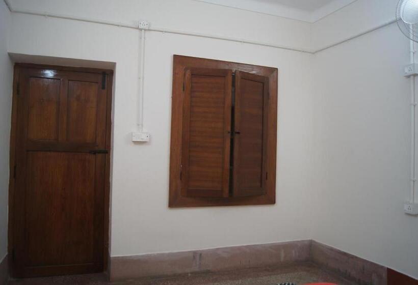 Pension (Hôtel basse catégorie) Cornerbunker