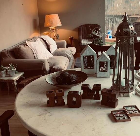 פנסיון Douglas Villas