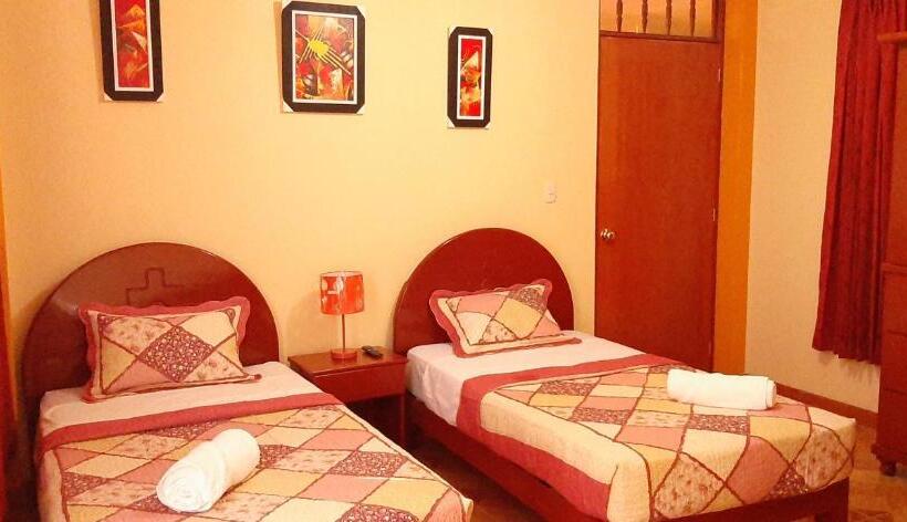 بنسيون Marlon's House Nasca