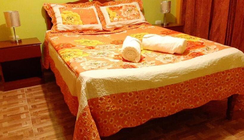 بنسيون Marlon's House Nasca