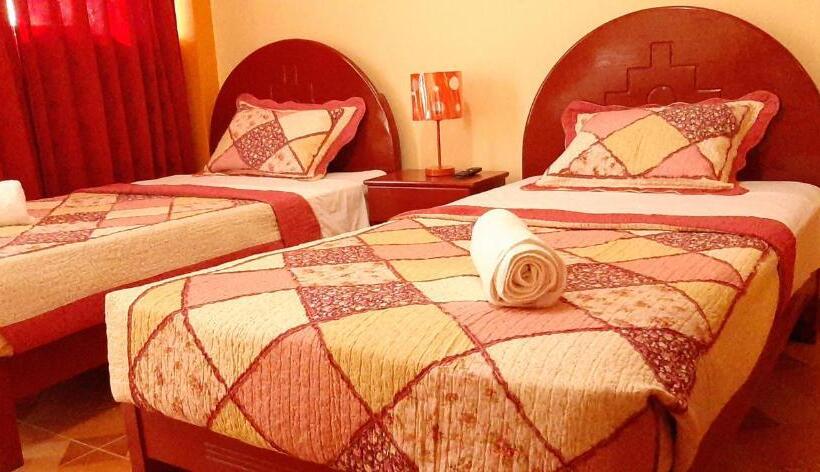 بنسيون Marlon's House Nasca