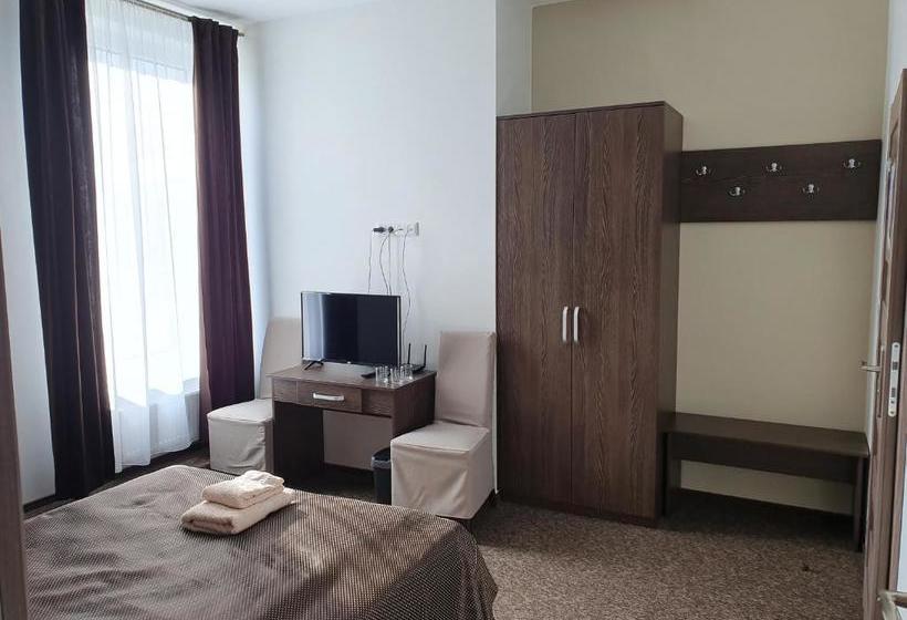 پانسیون Svetainė