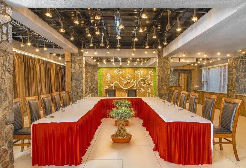 Kanishka Retreat Resort Chail