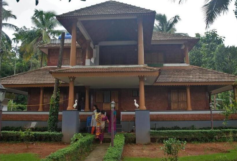 ベッドアンドブレックファースト Poonthanam Homestay