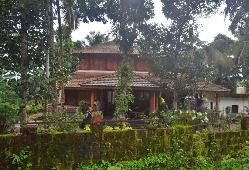 ベッドアンドブレックファースト Poonthanam Homestay