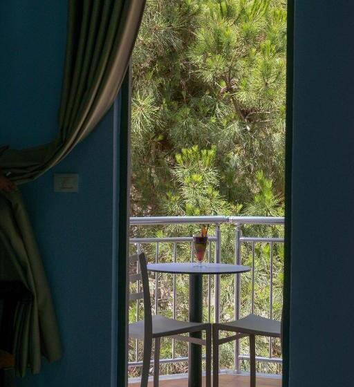 בית מלון כפרי Andi