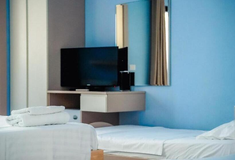 בית מלון כפרי Andi