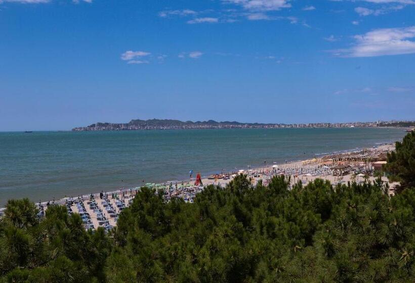 בית מלון כפרי Andi