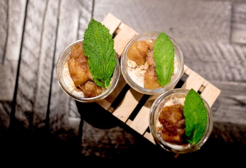 فندق Canvas Moncton, Tapestry Collection By Hilton