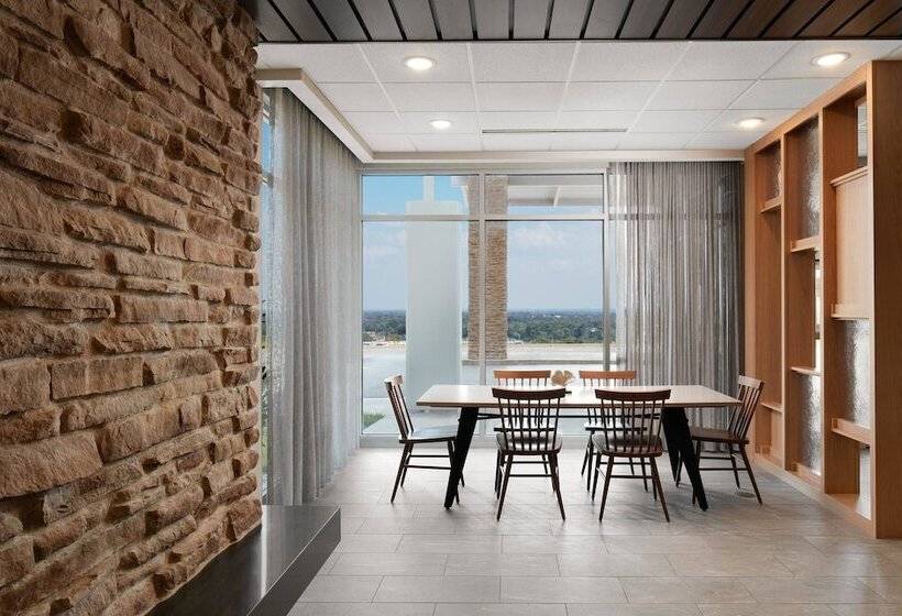 בית מלון כפרי Fairfield Inn & Suites Louisville New Albany In