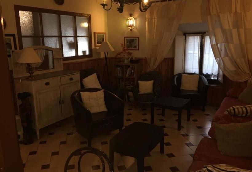 هتل Fonda Molinero