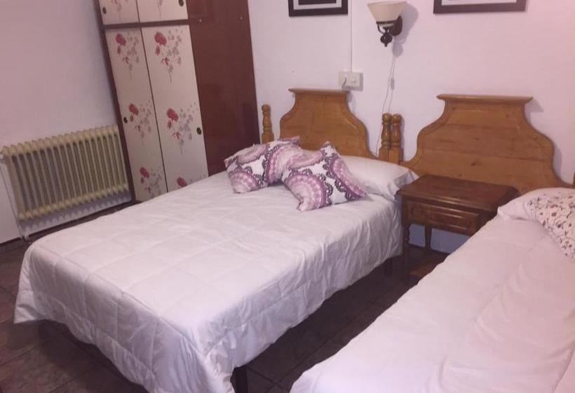 هتل Fonda Molinero