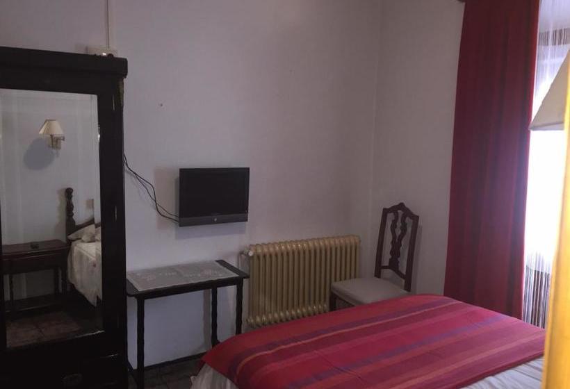 هتل Fonda Molinero