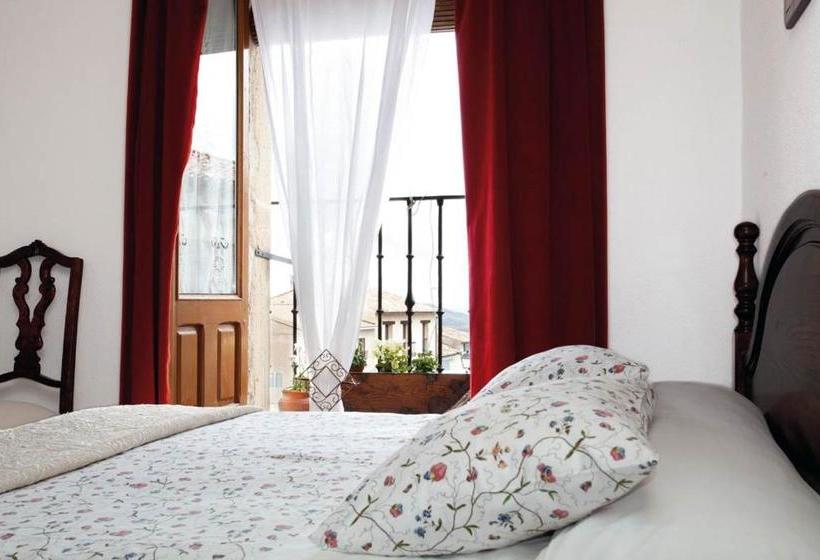 هتل Fonda Molinero