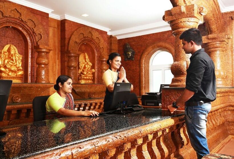 בית מלון כפרי Krishna Beach Resort Kannur