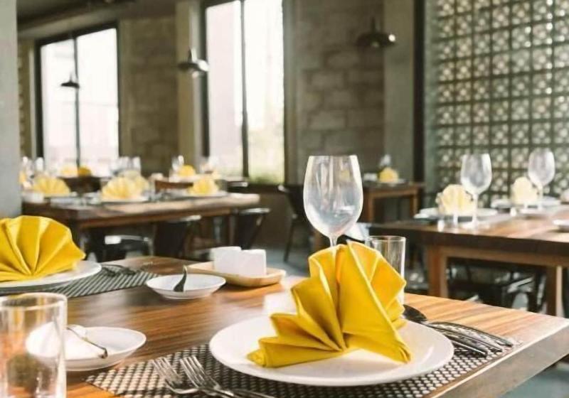 Larimar Hotel & Resort