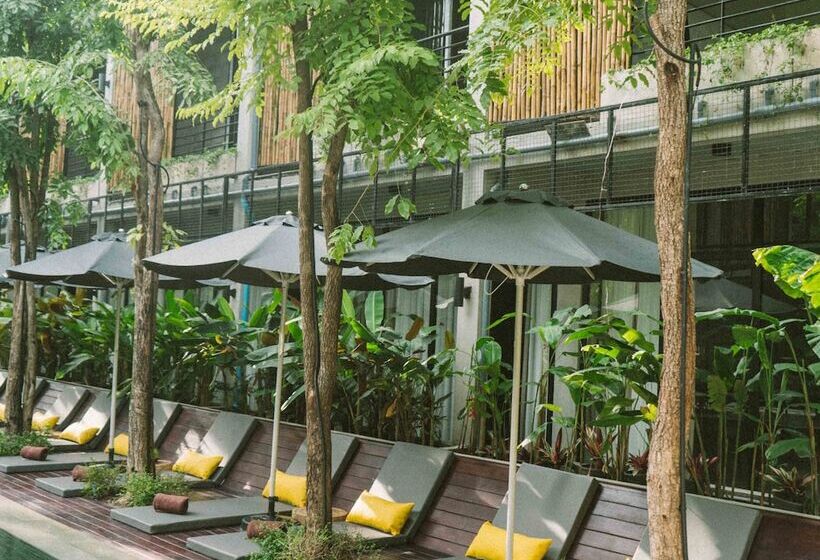 Larimar Hotel & Resort