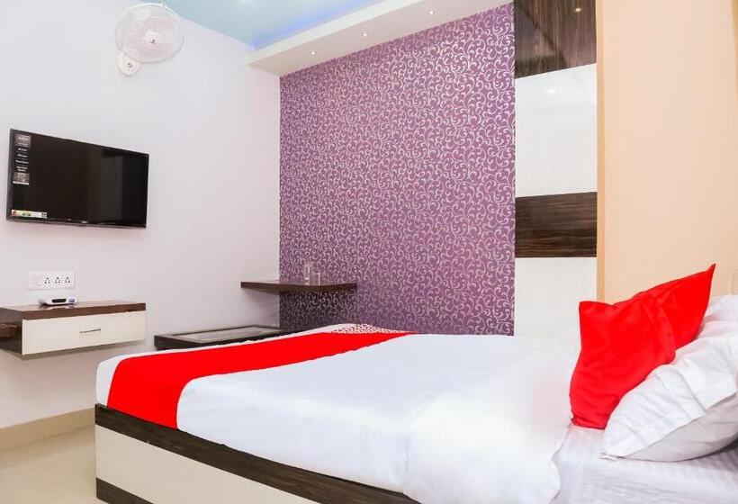 Отель Oyo 43274  Sonar Gaon Saver