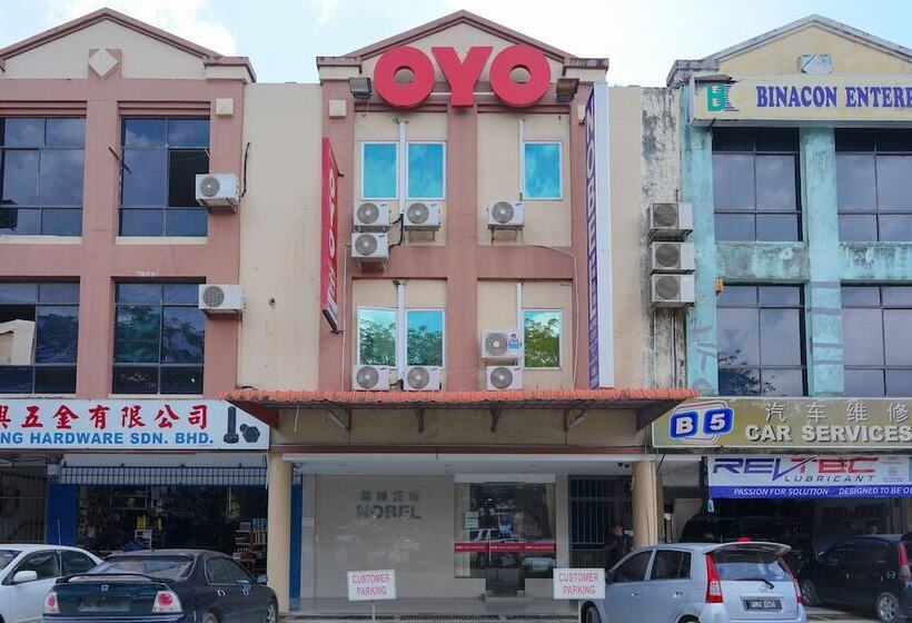 فندق Oyo 89373 Nobel Homestay