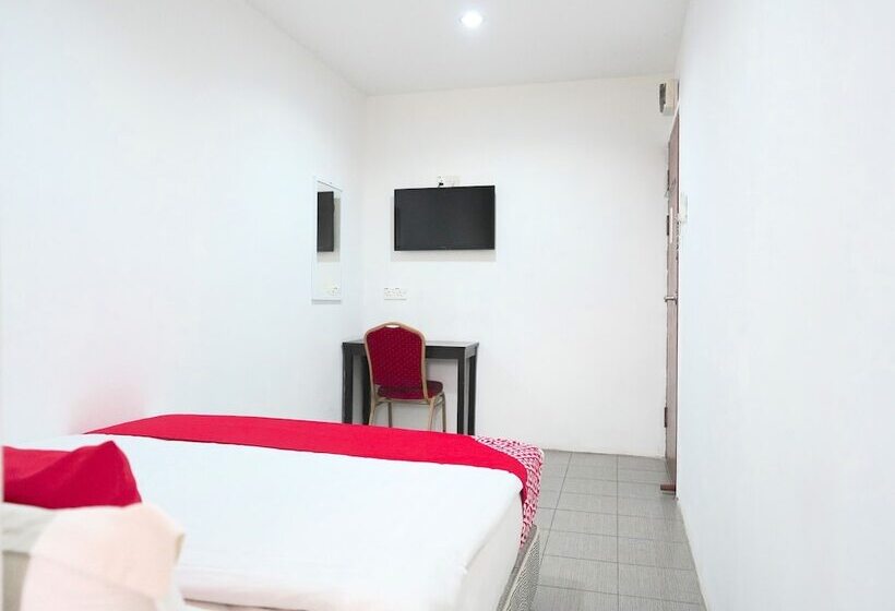 فندق Oyo 89373 Nobel Homestay