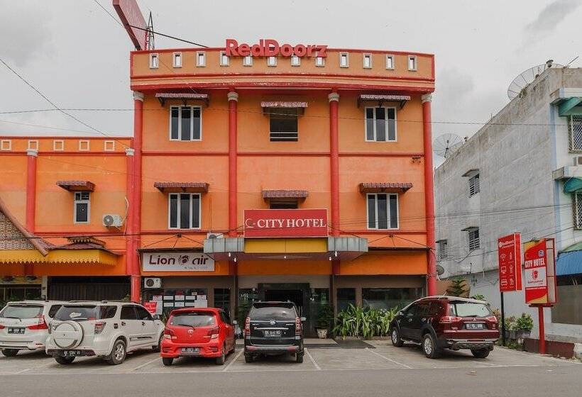 هتل Reddoorz @ Pematangsiantar
