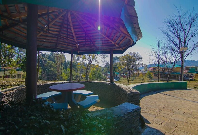 هتل Royal Green Buds