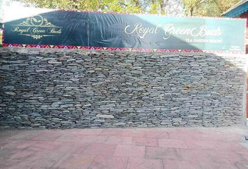 هتل Royal Green Buds