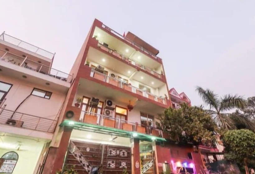 هتل Sheetal Residency