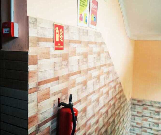 هتل Sheetal Residency