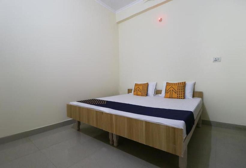 호텔 Spot On 49224 Baddi Guest House