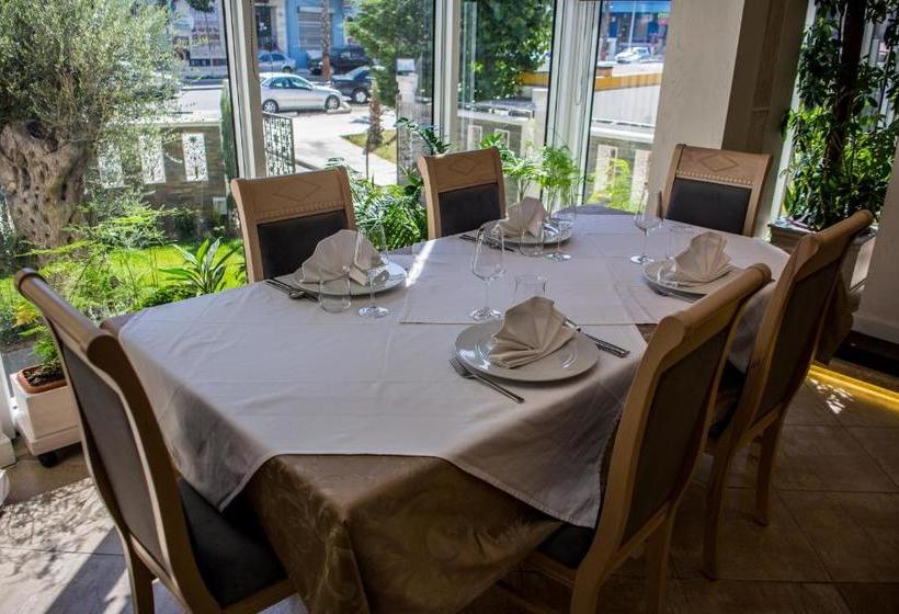 בית מלון כפרי Vila Koral