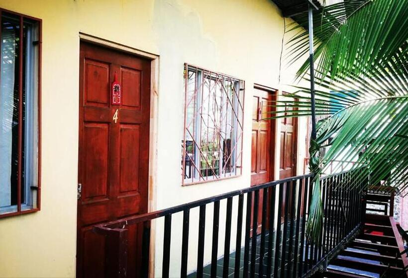 פנסיון Habitación Privada   Apartamentos Morpho Cr