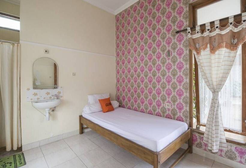 ペンション Koolkost Near Hartono Mall Yogyakarta