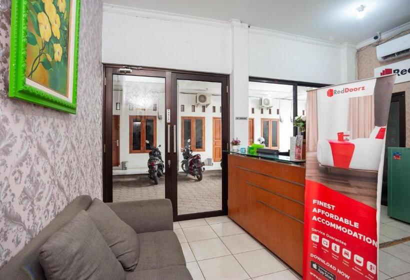 膳宿费 Reddoorz Syariah Near Jatisampurna Hospital