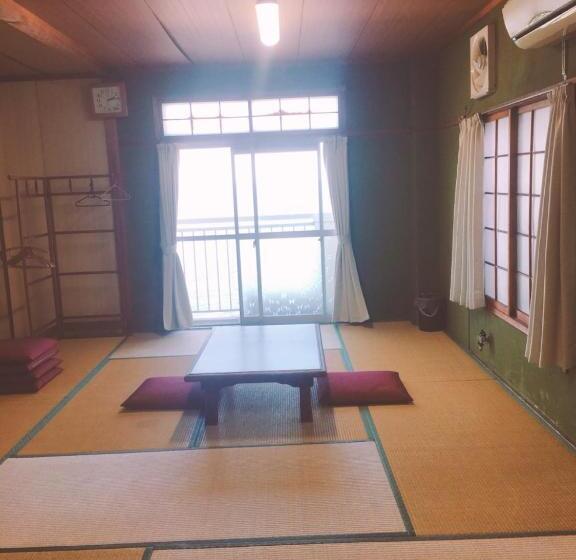 فندق صغير Minshuku Atsuhama