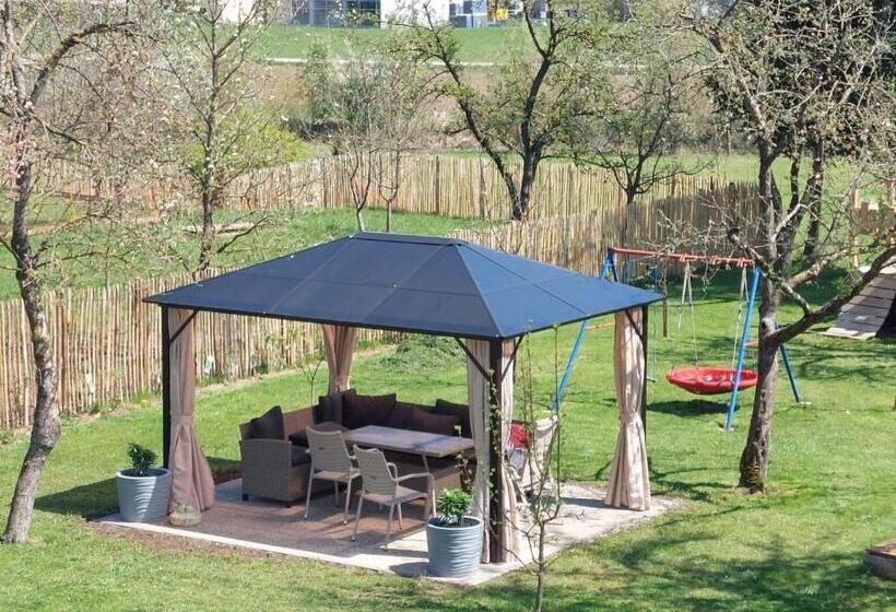 ベッドアンドブレックファースト Laudach Inn