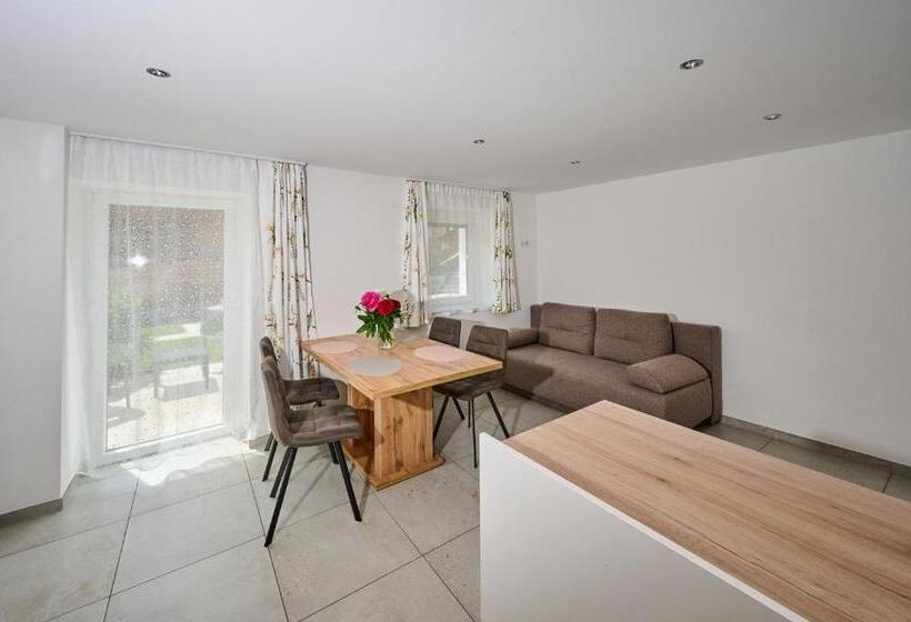 ベッドアンドブレックファースト Laudach Inn