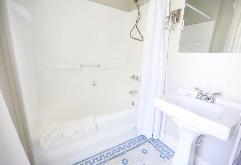 Bryn Oaks Bed And Breakfast