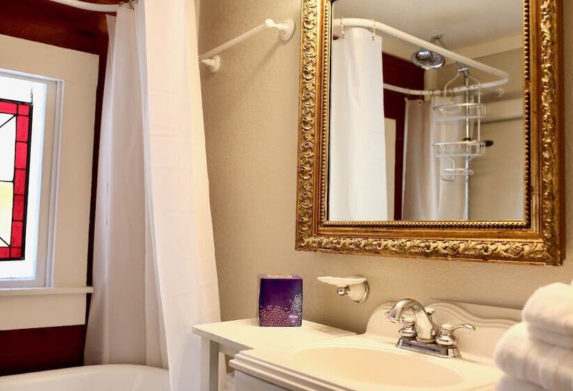 Bryn Oaks Bed And Breakfast