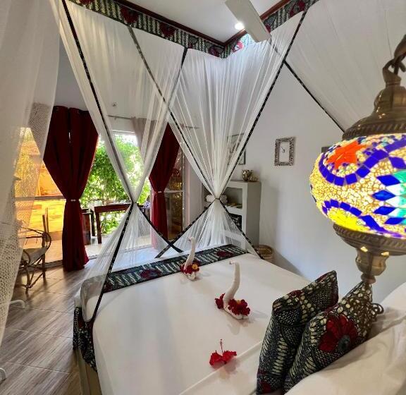 Gadea Boutique Hotel& Gadea Garden Italian Restaurant