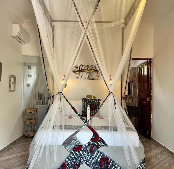 Gadea Boutique Hotel& Gadea Garden Italian Restaurant