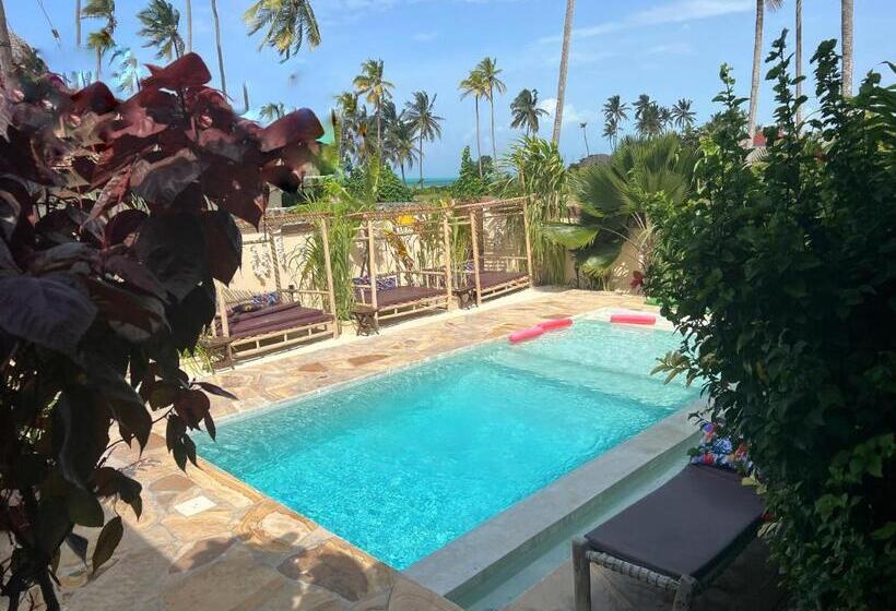 Gadea Boutique Hotel& Gadea Garden Italian Restaurant