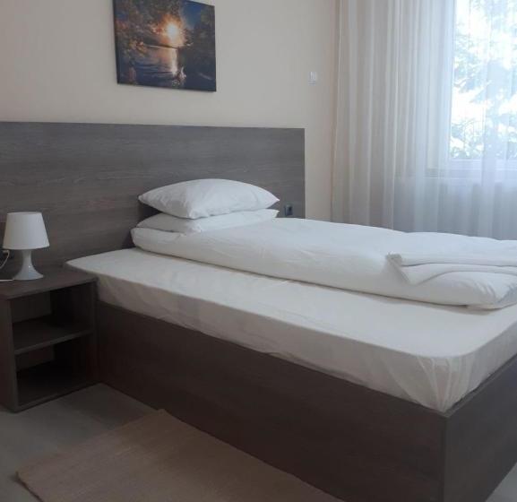 בית מלון כפרי Breaza