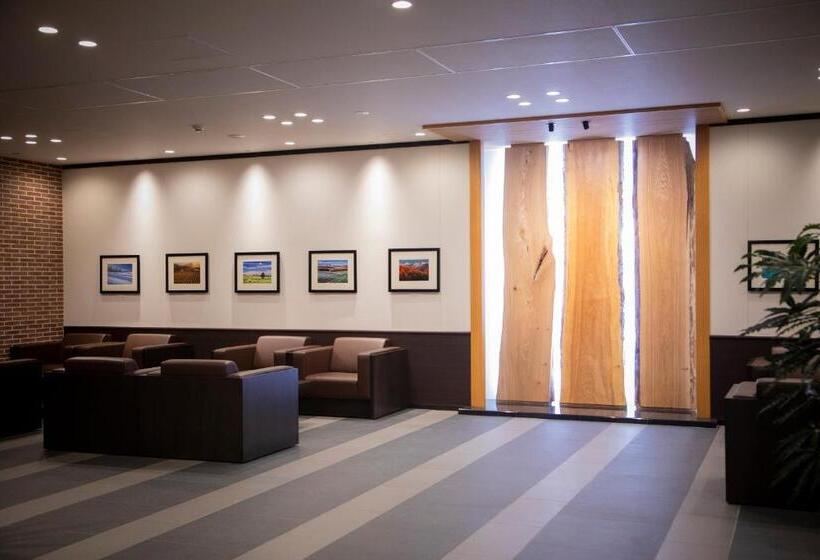 فندق La Vista Furano Hills Natural Hot Spring